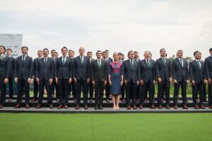 Sheinbaum abandera al Tri que competirá en el Mundial 2026