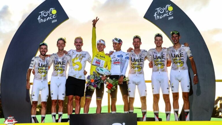 Tadej Pogaçar Isaac del Toro Podium Tour de Francia 2026